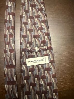 Pronto Uomo Maroon, Gray & Beige Geometric Silk Tie
